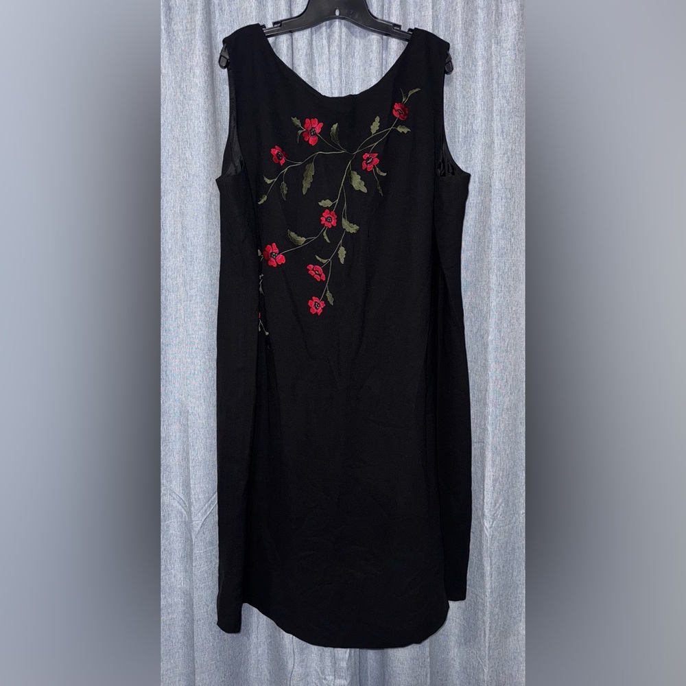 August Max Woman Floral Embroidered Black Dress 26W NWT